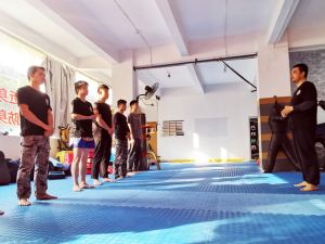 军警级马伽术教官