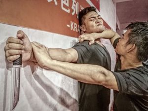 军警级马伽术教官