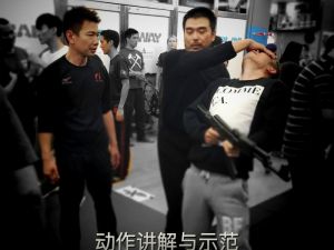 军警级马伽术教官