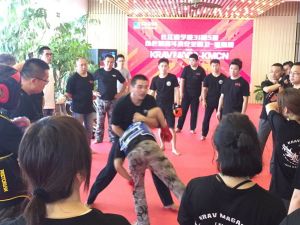 军警级马伽术教官