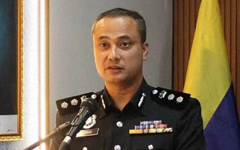 马尼拉中国商人遭一男一女持刀抢劫：先假装借钱、再尾随亮刀&mdash;&mdash;遇到持刀抢劫，记住"舍、距、跑"三字诀