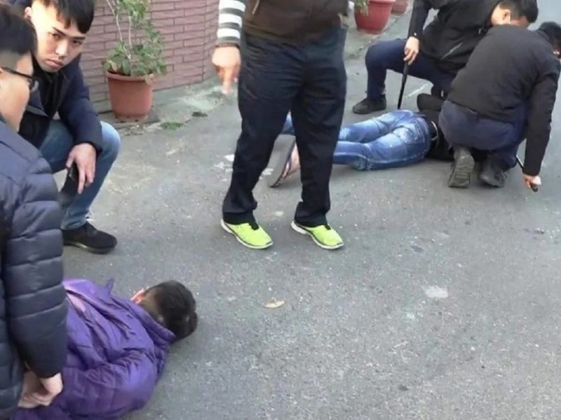 香港青衣深夜持刀袭击案：52岁男腹部中刀深5厘米，凶徒在逃&mdash;&mdash;刘教官：夜间街头遇袭，这4个反应救命